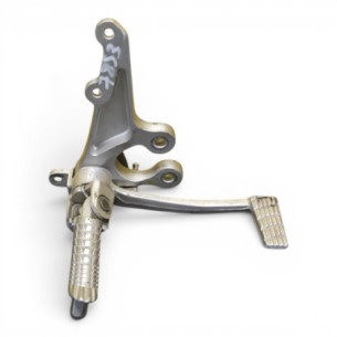 Support Repose Pied Avant Droit Suzuki 750 Gsxr 2011-2015