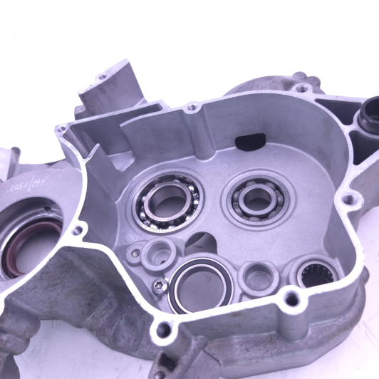 Carter moteur droit beta 250 rr 2022-2023 - 026.01.043.20 d'Occasion | Piston MX