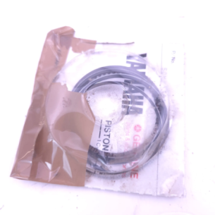 Segment de piston yamaha 125 breeze 1995 - 50M116102000 - Photo d'occasion