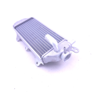Radiateur droit Yamaha 250 wrf 2015-2019 - 2GB-12461-00 - Photo d'occasion 2