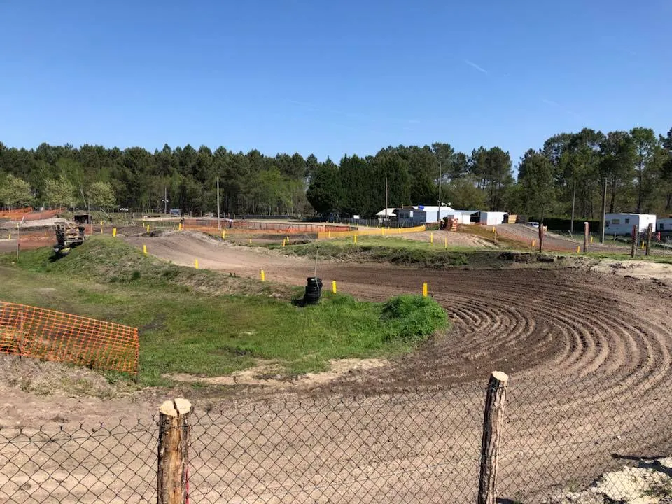 Terrain de motocross de Lacanau-de-Mios en Gironde